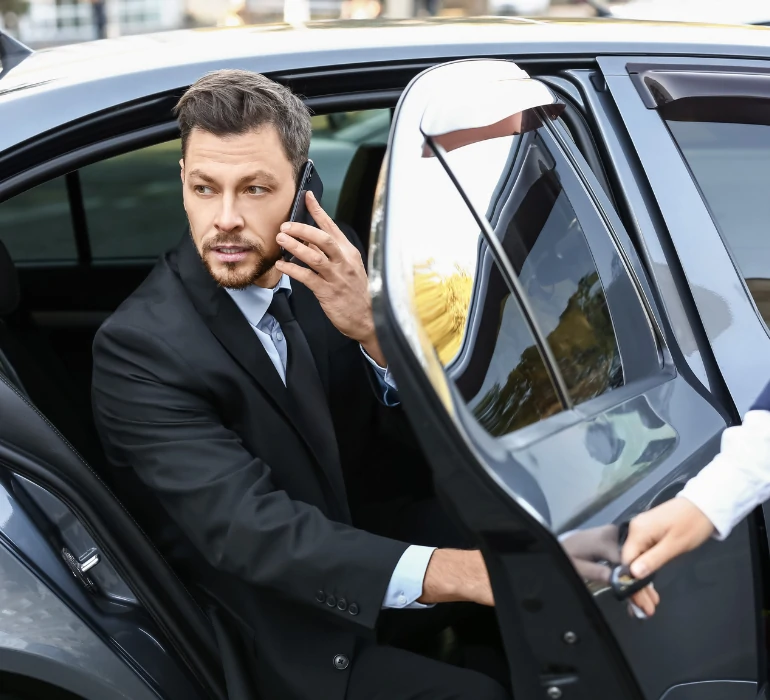 Taxi Business à Pontcarré : Votre Partenaire de Transport Privé et Professionnel pour des Déplacements d'Affaires Réussis