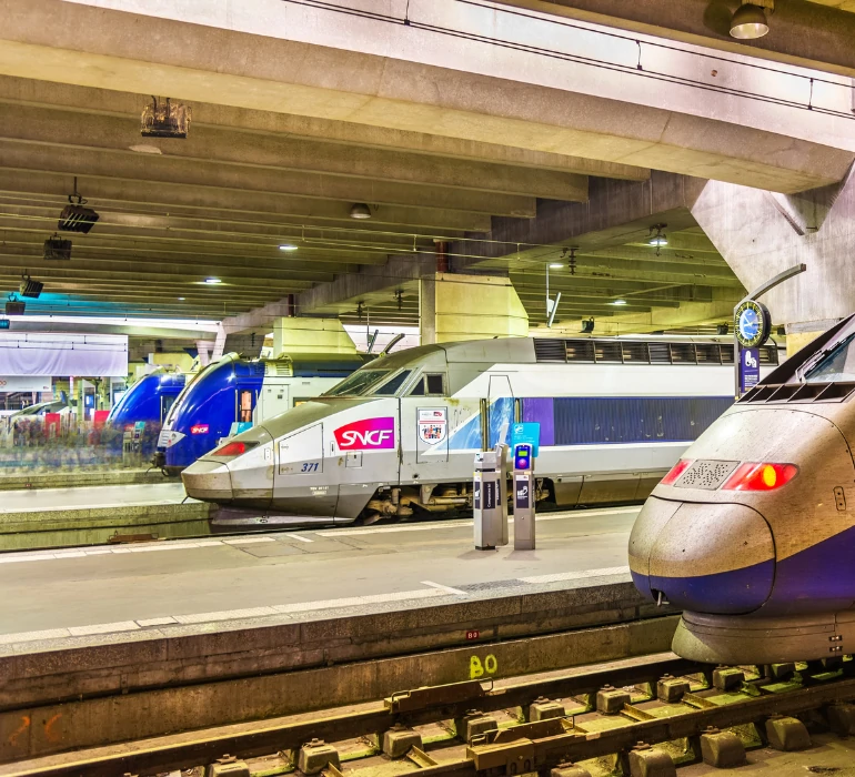 Voyagez sans stress avec notre service de Taxi Gare TGV à Collégien